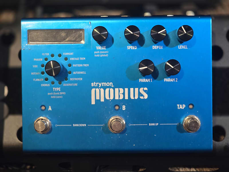 Strymon Mobius