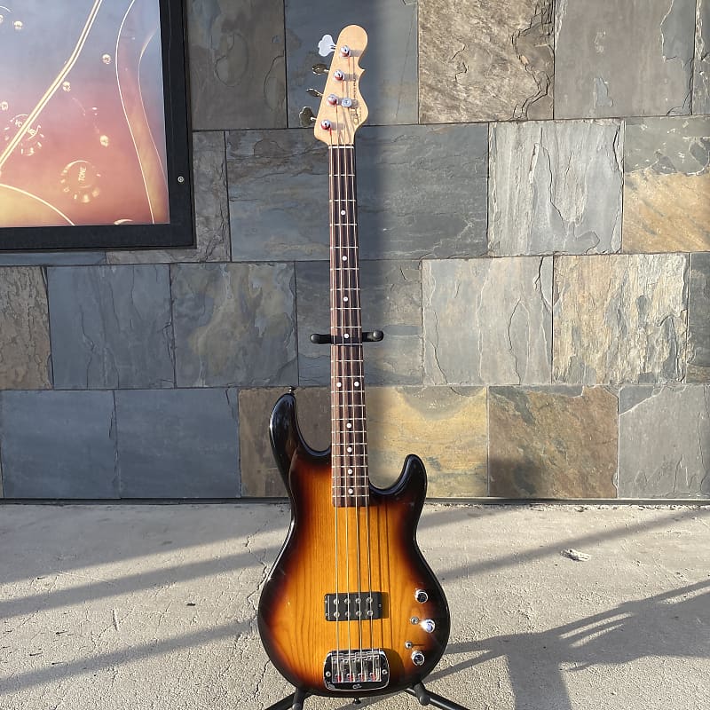 Used G&L L1500 Electric Bass w/ Wooden Hardcase Reverb