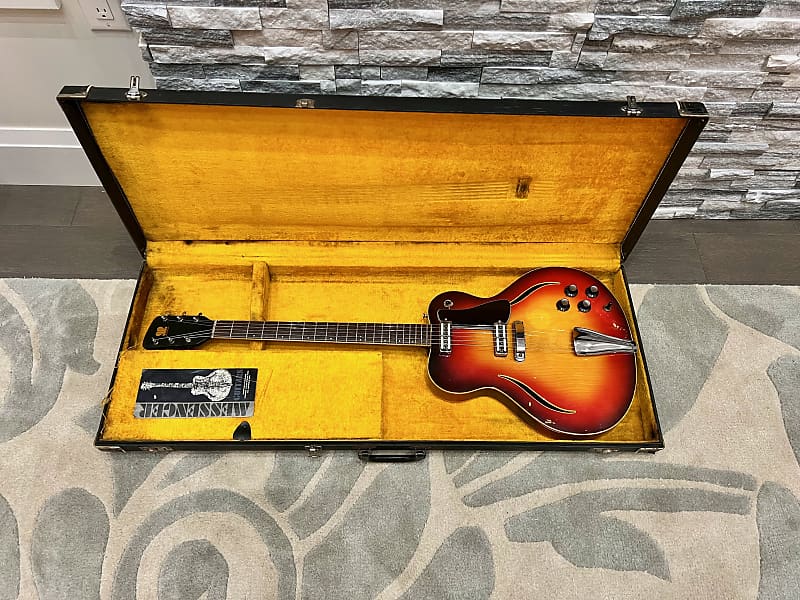 1968 Musicraft Messenger Stereo electric guitar w/ built in Reverb