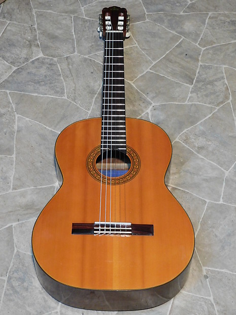 Takeharu shop classical guitar