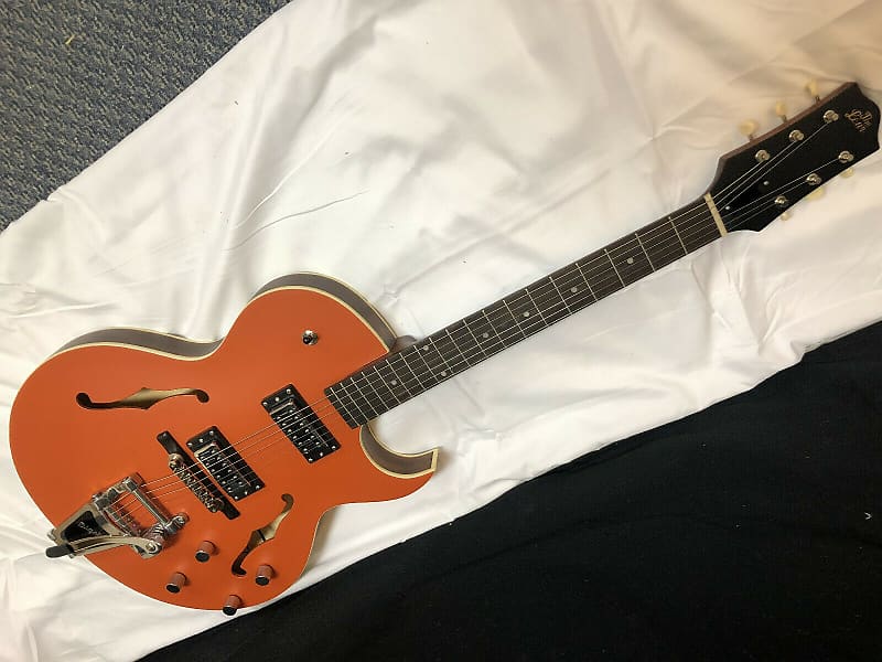 The Loar Thinbody Archtop electric guitar - hollowbody NEW - Orange LH-306T Bigsby Tremolo image 1