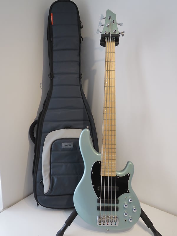 Clover Avenger 5 String Bass with Original Delano Pickups - Superb Player image 1