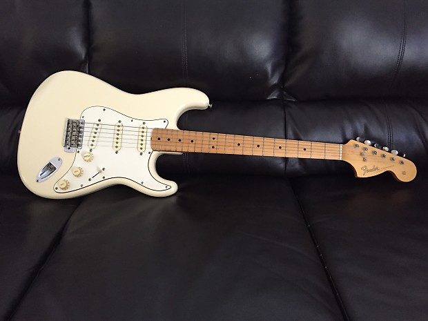 Fender stratocaster 68 reissue japan outlet