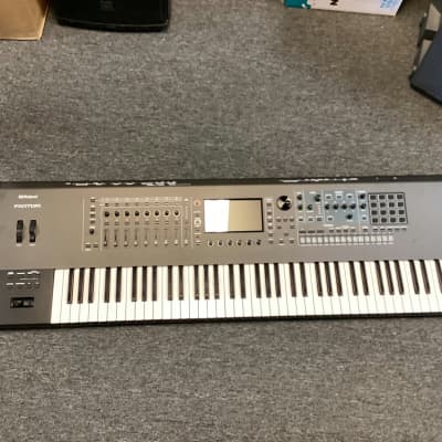 Roland  Fantom 7 76 Key Workstation