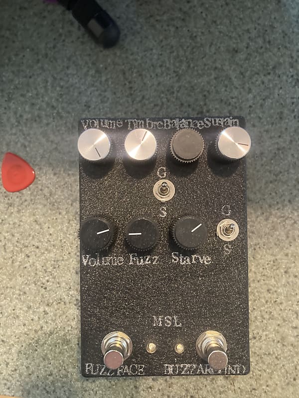 Make Sounds Loudly Buzzaround + Fuzz Face (Tagboard Double Reverb