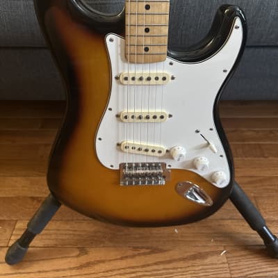 Fender Standard Stratocaster with Maple Fretboard 2000 - Brown Sunburst image 2