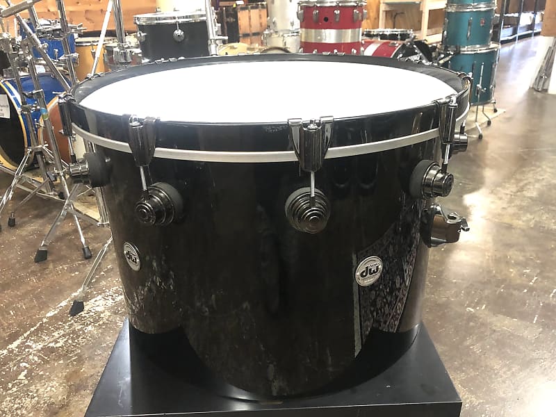 DW 16x24" Gong Bass Drum / Excellent / Black Lacquer Reverb