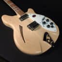 Rickenbacker 360 MapleGlo Six String Electric with case