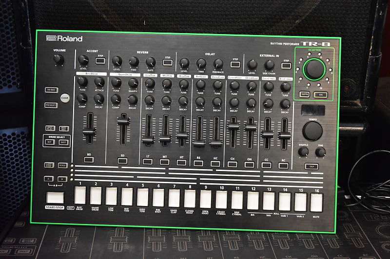 Roland AIRA TR-8 Rhythm Performer