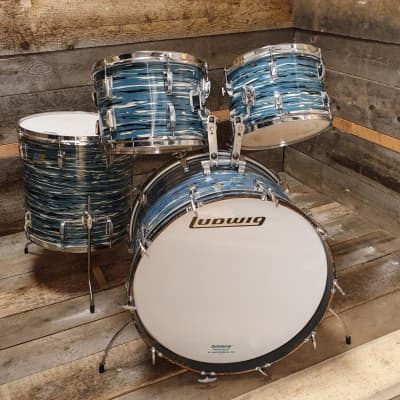 Ludwig Classic Maple USA 1976 blue oyster pearl image 1