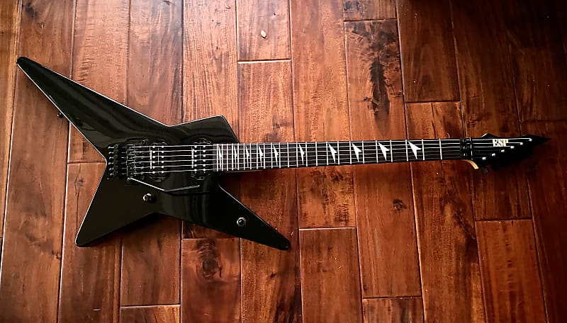 ESP Anchang Star - Custom Shop w/ (Alexi) Arrow Inlays Black ESP Anchang Star - Custom Shop w/ (Alexi) Arrow Inlays Black