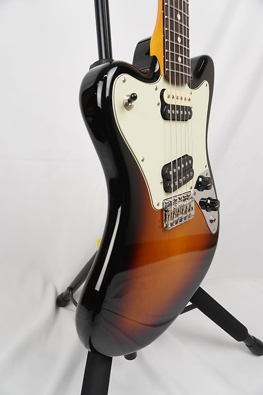 FENDER Made in Japan Limited Run Super-Sonic/3-Color