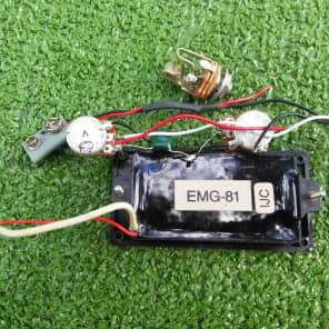 EMG 81 ACTIVE HUMBUCKING PICKUP WITH 25k VOLUME AND TONE POTS PLUS WIRING AND INPUT JACK EMG 81 LO Z ACTIVE HUMBUCKER KIT  Ready To Drop In And Connect image 1
