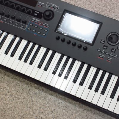 Yamaha Montage M6 61-Key Synthesizer 2023 - Present - Black