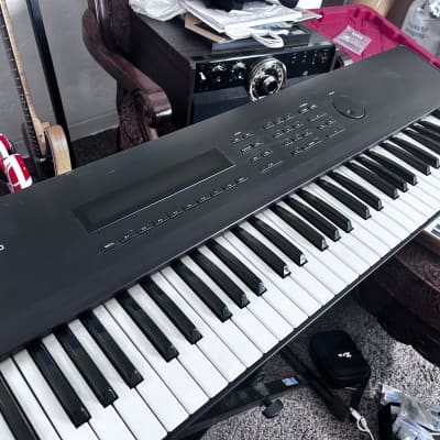 Roland S-50 61-Key Digital Sampling Keyboard 1986 - 1990 Roland S-50 61-Key Digital Sampling Keyboard 1986 - 1990