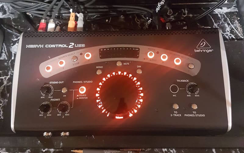 Behringer Xenyx CONTROL2USB Studio Monitor Controller 2012