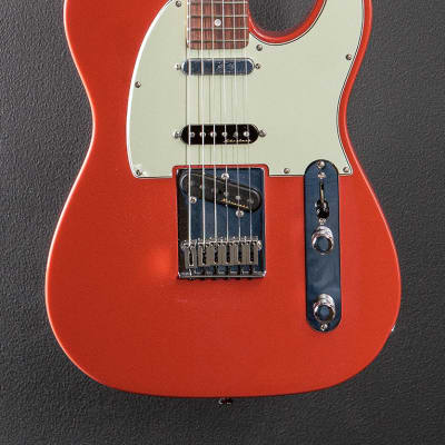 Fender Deluxe Nashville Telecaster - Fiesta Red w/Pau Ferro image 2