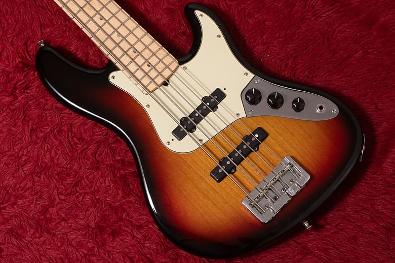 ベース Fender American Deluxe V Jazz Bass Fender American Deluxe Jazz V 5-String Bass | zZounds
