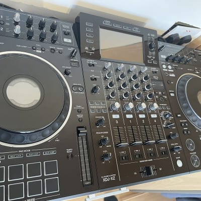 Pioneer XDJ-XZ DJ Controller with Decksaver. Boxed | Reverb