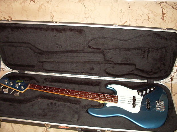 Fretless Moon Jazz Bass Custom Shop 2002 | Reverb