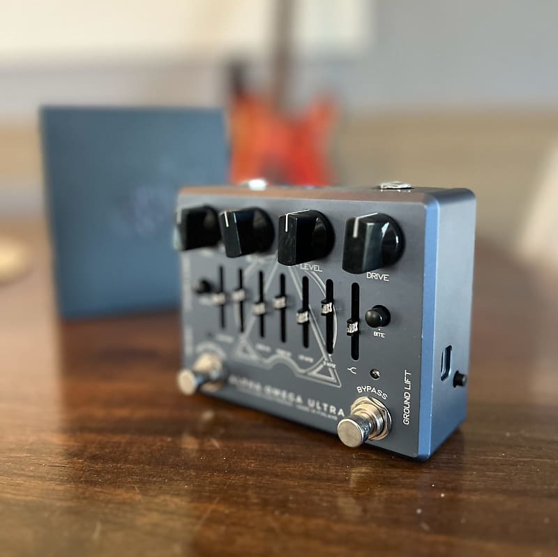 Darkglass Electronics Alpha Omega Ultra V2 Bass Preamp 2020