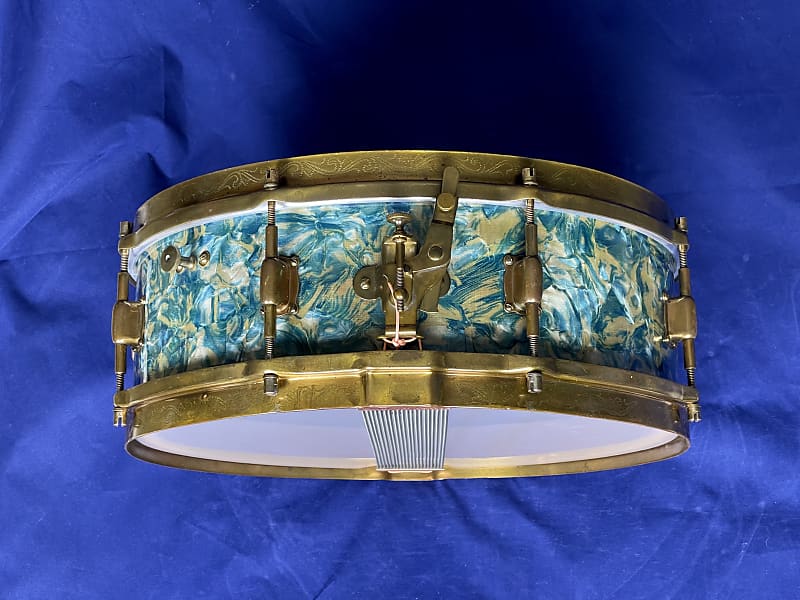 Leedy Rainbow Pearl snare drum Circa 1930 - Rainbow Pearl image 1