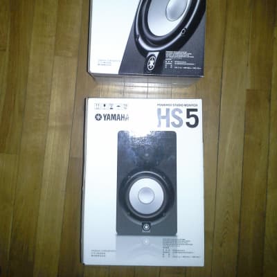 New- Yamaha HS-5 5" (5-inch) Powered Studio Monitor Pair -HS5 -best seller! -w/ Express Shipping! image 2