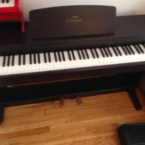 Yamaha clavinova 810s top