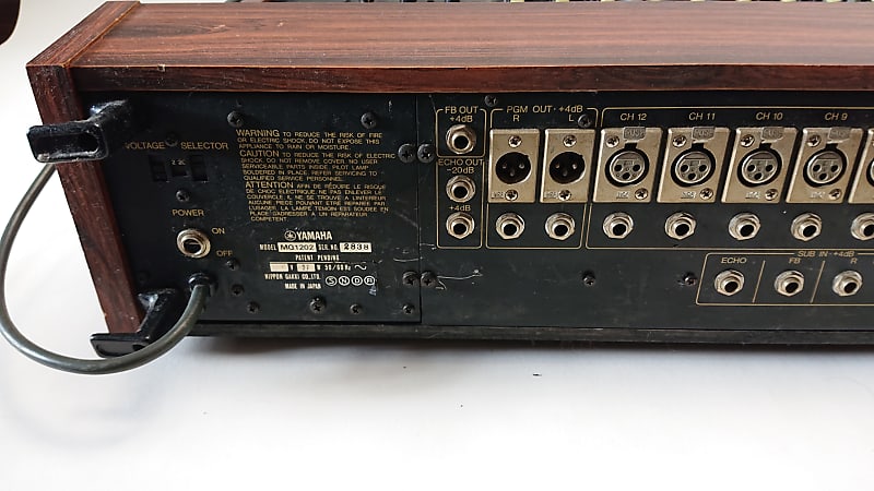 Yamaha 1202 MQ Series 12 channel 4 band analoge Mixer 1980s