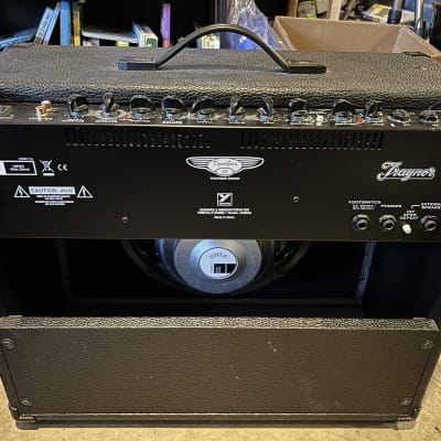 Traynor DG30D2 DynaGain 30-Watt 1x12" Solid State Guitar Combo with DSP Effects 2010s - Black image 2