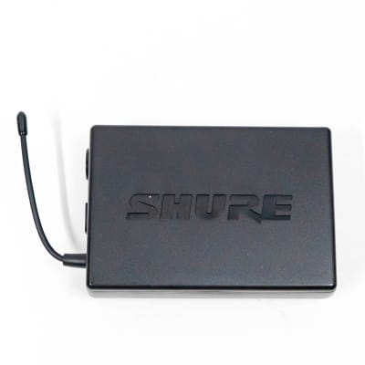 Shure SVX14/CVL Wireless Microphone Presenter System with SVX1