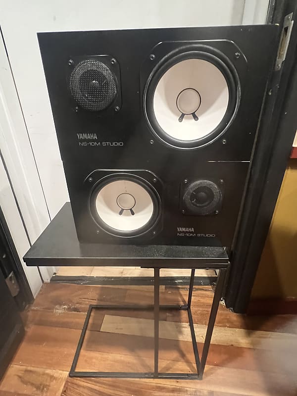M*)様 YAMAHA NS-10M NS-10M | 「見た目で選ぶ」オーディオ趣味は邪道ですか？