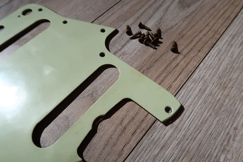 Fender Jaguar pickguard Mint green / celluloid | Reverb