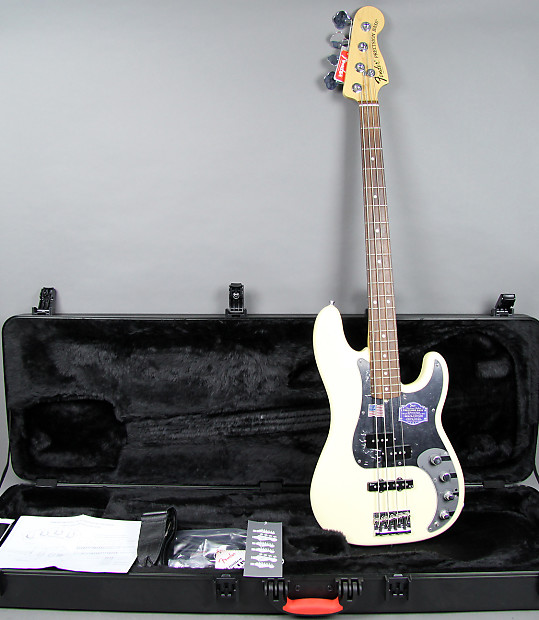 Fender American Deluxe Precision Bass 2011 White