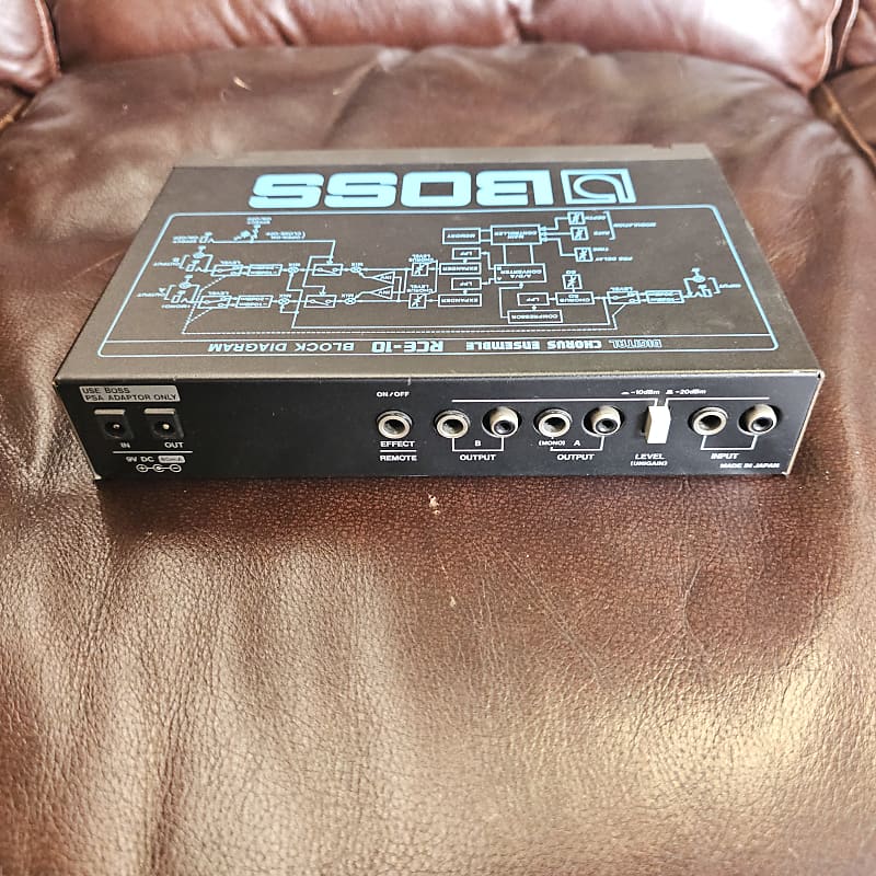 BOSS RCE-10 コーラスエフェクター BOSS RCE-10 Digital Chorus Emsemble 1980's Micro Rack