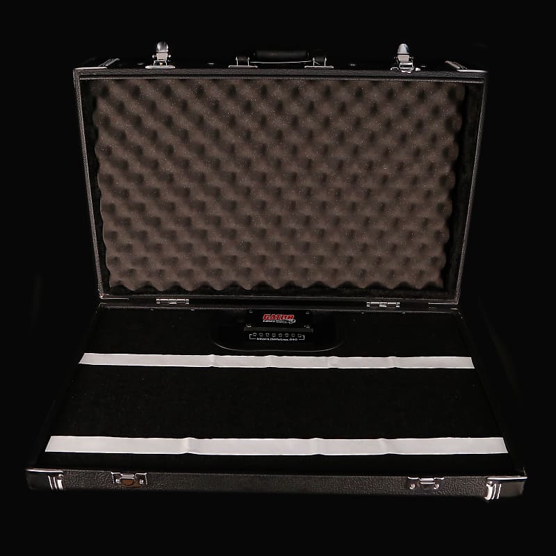 Gator GW-GIGBOXJRPWR Gig Box Jr. All-In-One Pedalboard w/ 3x Guitar Stand &  Power Supply