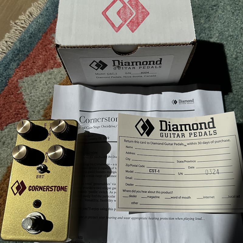 ギター Diamond CST-1 Cornerstone Diamond Cornerstone Overdrive - YouTube