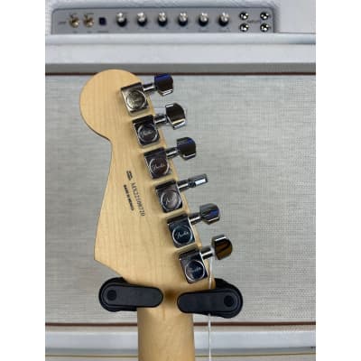 Fender Player Series Stratocaster MN TP 3-Tone Sunburst - Fender image 8