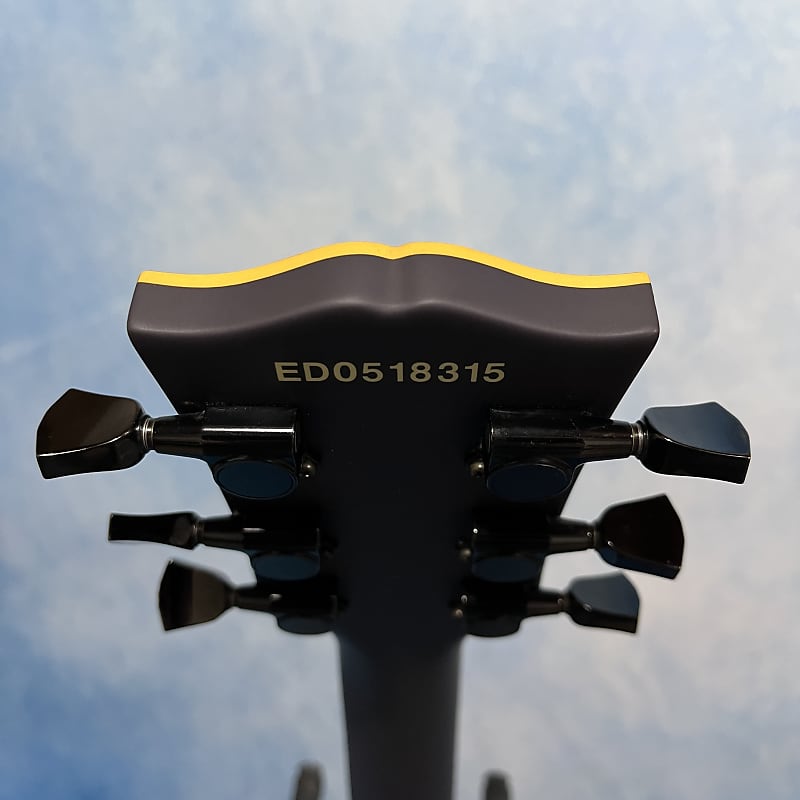 Edwards ESP E-LP-112CE 2005 Dark Purple Satin Les Paul Made Edwards ESP E-LP-112CE 2005 Dark Purple Satin Les Paul Made