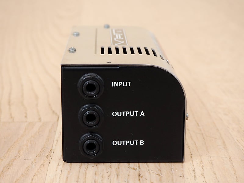 VHT VALVULATOR 1 vhtチューブバッファー VHT Valvulator I Vacuum Tube Buffer and Power Supply