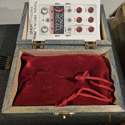 Chase Bliss Audio Tonal Recall V2 Red Knob Mod Analog Delay Chase Bliss Audio Tonal Recall V2 Red Knob Mod Analog Delay