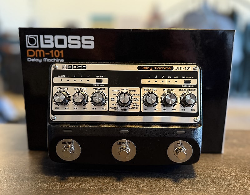 Boss DM-101