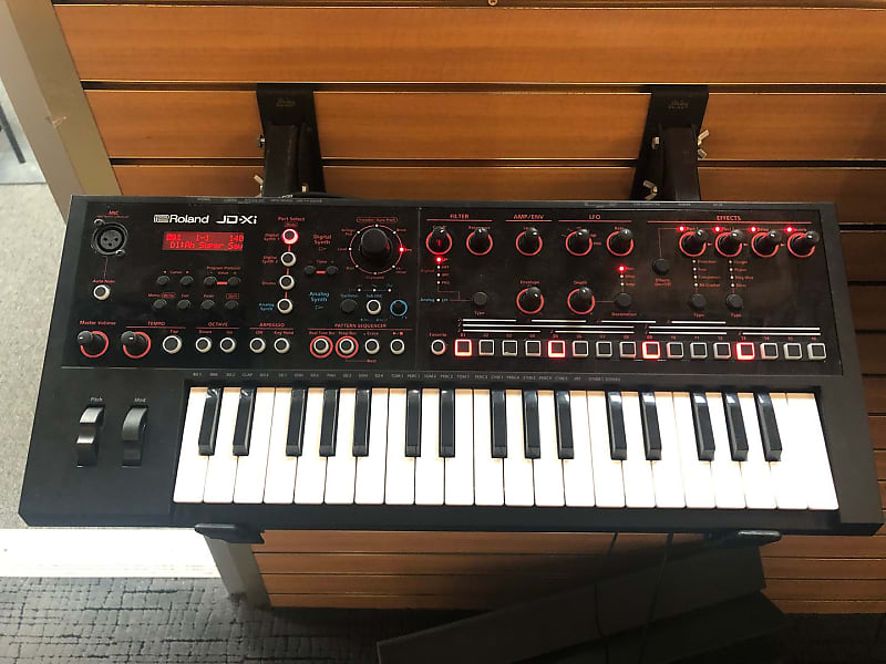 Roland JD-XI Synthesizer (Cherry Hill, NJ) | Reverb