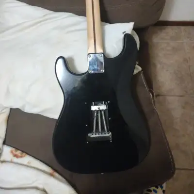 Fender Standard Stratocaster 1998 - 2005 image 3