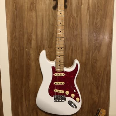 Fender Stratocaster  1995 White nitro crackle image 1
