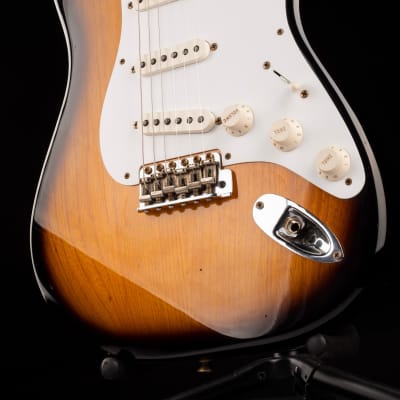 Fender Custom Shop Bonetone 1955 Stratocaster Journeyman Relic 2-Tone Sunburst image 4