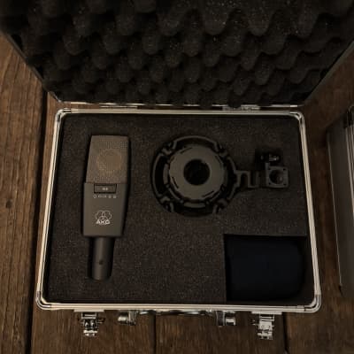 AKG C414 B XLS Large Diaphragm Multipattern Condenser Microphone