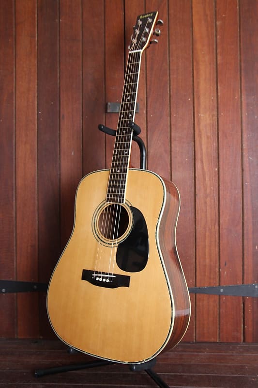 Boeing W-400 Acoustic Guitar Pre-Owned