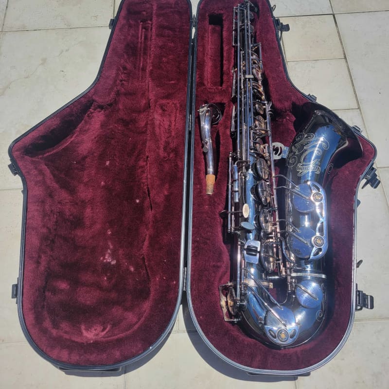 Giardinelli Alto or Tenor Saxophone Lyre