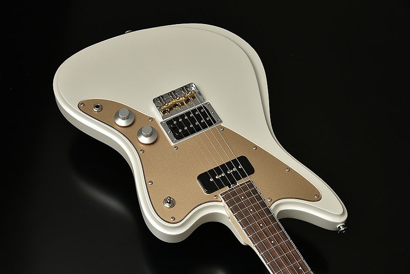 Tokyo Special Bacchus Surfbreaker Matte Pearl White Offset
